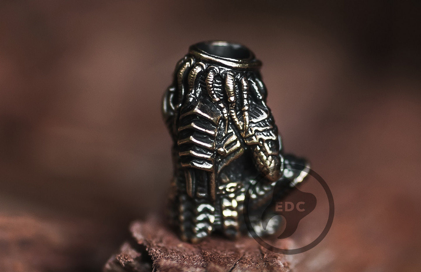 Vintage looking cheap brass paracord lanyard bead Predator _ 2