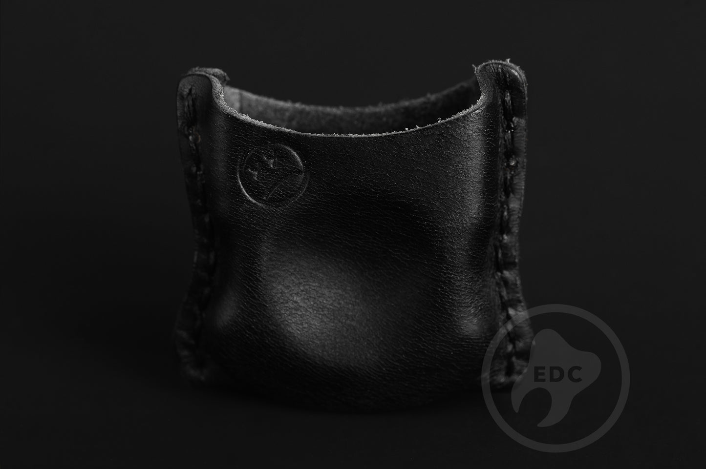 EDC Pouch Black Leather for Knuck SFK 01