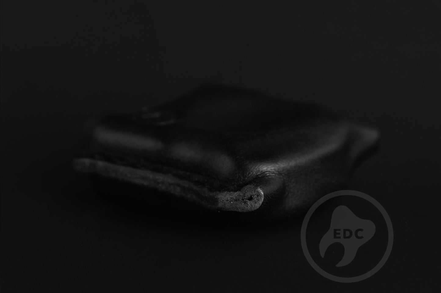 EDC Pouch Black Leather for Knuck SFK 01