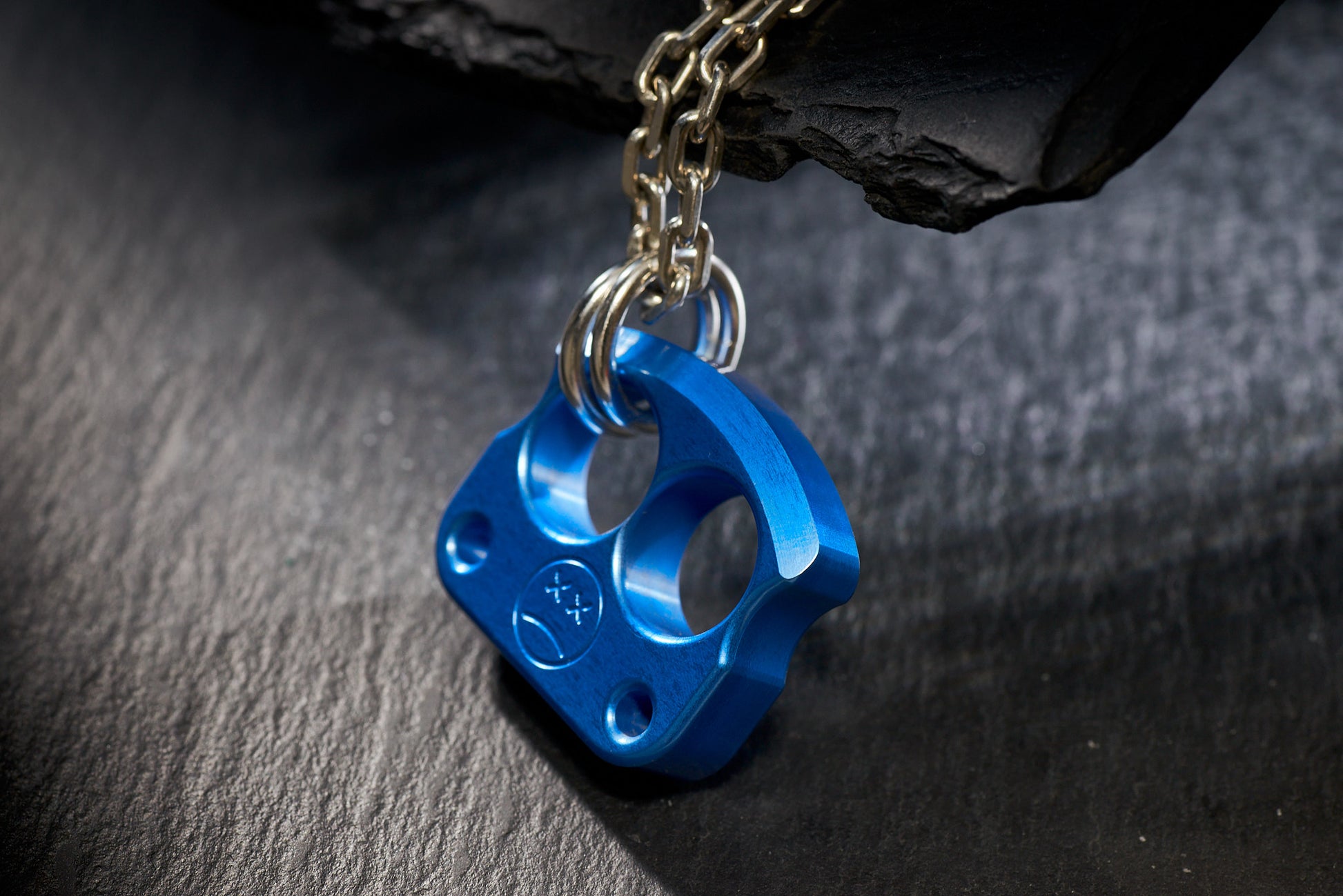 Blue aluminum men's pendant EDC knuckle DFK 01 _ 10