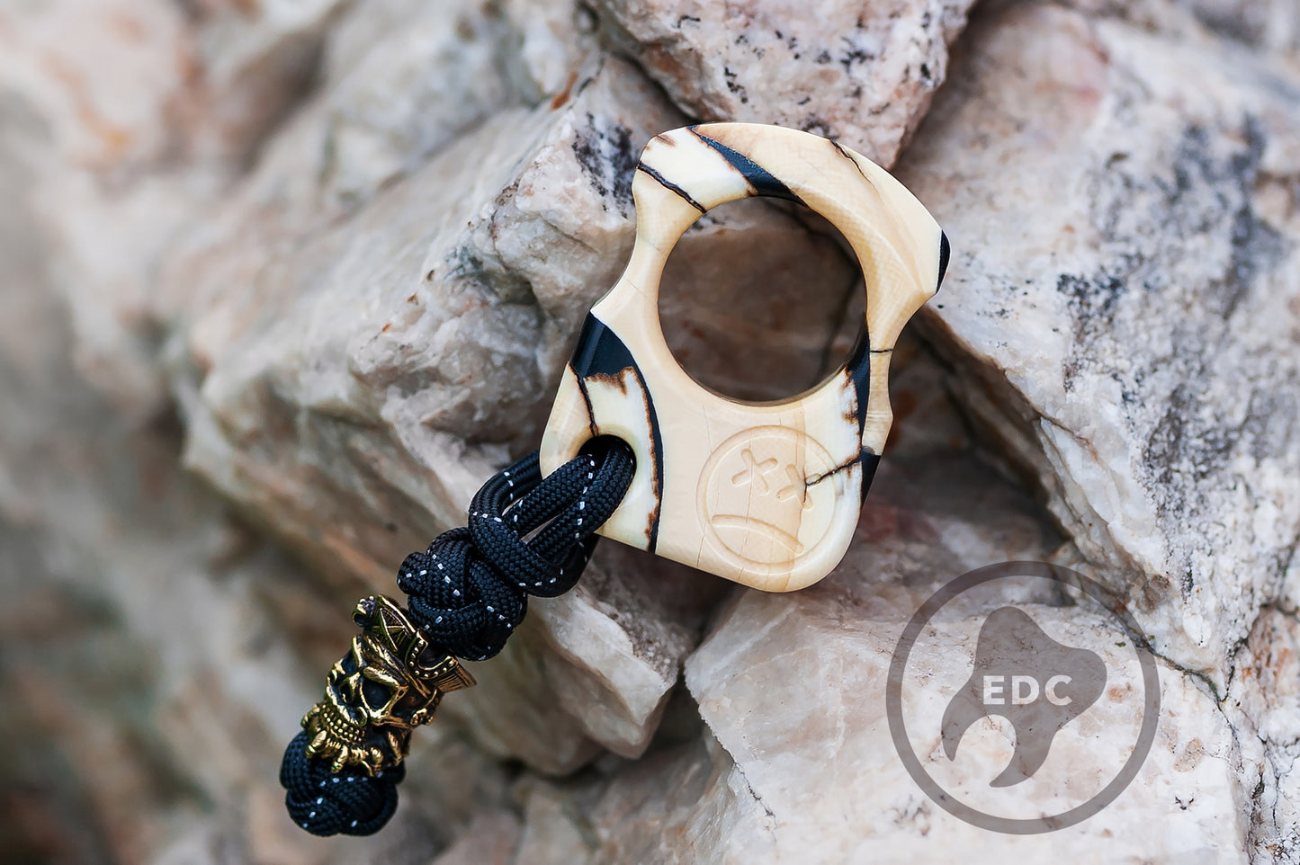 Set of Mammoth Tusk Single Knuckle Duster SFK 01 & Brass Skull Bead Paracord Edward Black Beard