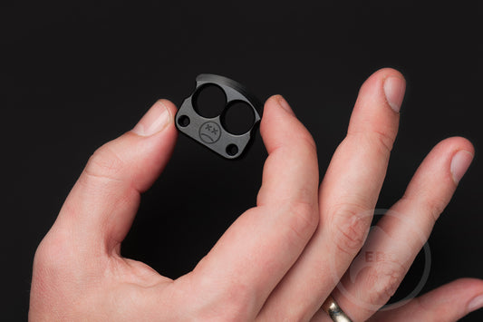 Black aluminum pendant for men EDC knuckle DFK 01 _ 1